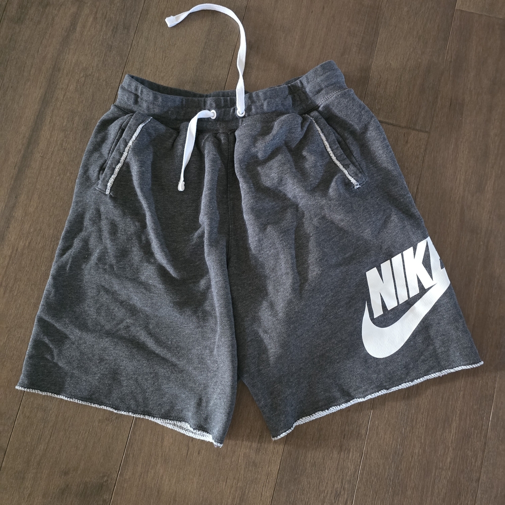 Nike Men's Athletic Shorts in Dark Gray